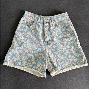 Roughwear Blues Vintage Floral 90’s High Waisted Mom Short 24” Waist Cottagecore